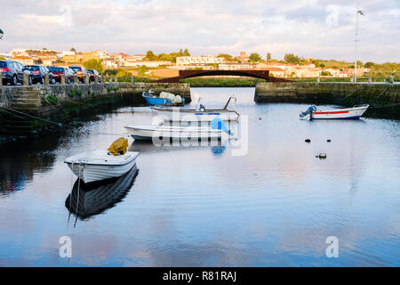 Vila do Conde, Portugal - 01 juin 2018 : journée ensoleillée par l'Ave, district de Porto, Portugal Banque D'Images