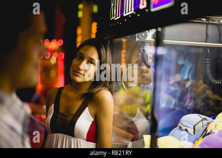 Portrait d'une jeune femme adulte à un carnaval. Banque D'Images