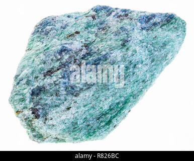 La macro photographie de minéraux naturels à partir de la collection géologique - rough fuchsite (chrome) pierre sur fond blanc Banque D'Images