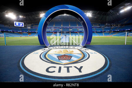 La marque de la Ligue des champions de l'UEFA sur le terrain avant le match de la Ligue des champions de l'UEFA au Etihad Stadium de Manchester.APPUYEZ SUR ASSOCIATION photo.Date de la photo: Mercredi 12 décembre 2018.Voir PA Story football Man City.Le crédit photo devrait se lire: Martin Rickett/PA Wire Banque D'Images