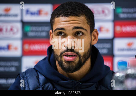 Groupama Arena, Budapest, Hongrie. Dec 12, 2018. L'UEFA Europa League Football, MOL Vidi FC contre Chelsea conférence de presse ; Ruben Loftus-Cheek de Chelsea fait face à l'action des médias : Crédit Plus Sport/Alamy Live News Banque D'Images