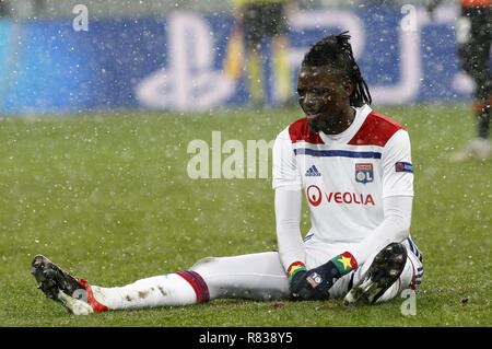 Kiev, Ukraine. Dec 12, 2018. Bertrand Traoré de Lyon réagit au cours de l'UEFA Champions League Groupe F match de football entre le Shakhtar Donetsk et Lyon à la NSK Olimpiyskyi à Kiev, Ukraine, le 12 décembre 2018. Crédit : Michel Stepanov/ZUMA/Alamy Fil Live News Banque D'Images