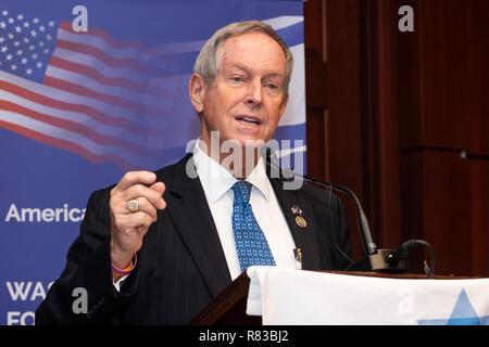 Washington DC, USA. 12Th Dec 2018. Représentant américain Joe Wilson (R-SC) à l'American Zionist Movement / AZM Washington Forum : renouveler l'engagement bipartite debout avec Israël et le Sionisme dans le Capitol Visitor Center à Washington, DC Le 12 décembre 2018. Crédit : Michael Brochstein/Alamy Live News Banque D'Images