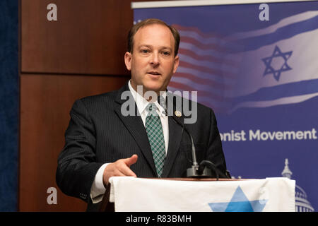 Washington DC, USA. 12Th Dec 2018. Représentant américain Lee Zeldin (R-NY) à l'American Zionist Movement / AZM Washington Forum : renouveler l'engagement bipartite debout avec Israël et le Sionisme dans le Capitol Visitor Center à Washington, DC Le 12 décembre 2018. Crédit : Michael Brochstein/Alamy Live News Banque D'Images