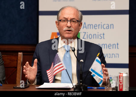 Washington DC, USA. 12Th Dec 2018. Kenneth Bob, président national de l'Ameinu, au Mouvement sioniste américain / AZM Washington Forum : renouveler l'engagement bipartite debout avec Israël et le Sionisme dans le Capitol Visitor Center à Washington, DC Le 12 décembre 2018. Crédit : Michael Brochstein/Alamy Live News Banque D'Images