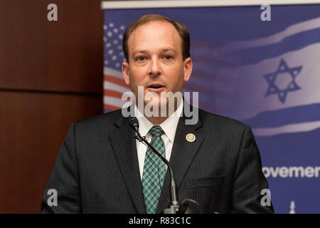 Représentant américain Lee Zeldin (R-NY) à l'American Zionist Movement / AZM Washington Forum : renouveler l'engagement bipartite debout avec Israël et le Sionisme dans le Capitol Visitor Center à Washington, DC. Banque D'Images