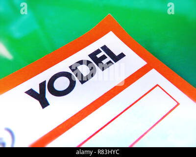 Yodel Logo sur un pas en mesure de livrer Remarque Banque D'Images