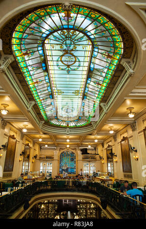 Confeitaria Colombo un lieu haut de gamme traditionnels pour les réunions à Rio de Janeiro, Brésil Banque D'Images