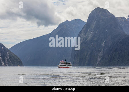 Milford Sound, île du Sud, Fiordland, Nouvelle-Zélande Banque D'Images