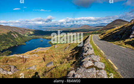 Glanmore Lake, le long de l'anneau de Beara, peu explorés et moins connue des touristes que l'Anneau du Kerry. Une beauté naturelle, paysages sauvages, Banque D'Images