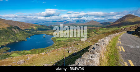 Glanmore Lake, le long de l'anneau de Beara, peu explorés et moins connue des touristes que l'Anneau du Kerry. Une beauté naturelle, paysages sauvages, Banque D'Images