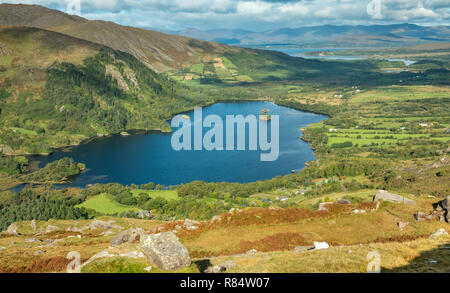 Glanmore Lake, le long de l'anneau de Beara, peu explorés et moins connue des touristes que l'Anneau du Kerry. Une beauté naturelle, paysages sauvages, Banque D'Images