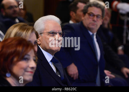 Foto LaPresse - Guglielmo Mangiapane 13/12/18 ITA Palerme Cronaca il Presidente della Repubblica Sergio Mattarella presenzia alla maligna arte legata tous&# x2019;imminente chiusura delle iniziative par Palerme Capitale Italiana della Cultura en 2018. Nella foto : Sergio Mattarella Photo LaPresse - Guglielmo Mangiapane 13/12/18 Palermo ITA News Président italien Sergio Mattarella prend part à la cérémonie de clôture de Palerme, capitale italienne de la Culture pour l'année 2018. Dans la photo : Sergio Mattarella Banque D'Images