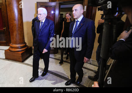 Foto LaPresse - Guglielmo Mangiapane 13/12/18 ITA Palerme Cronaca il Presidente della Repubblica Sergio Mattarella presenzia alla maligna arte legata tous&# x2019;imminente chiusura delle iniziative par Palerme Capitale Italiana della Cultura en 2018. Nella foto : Sergio Mattarella Photo LaPresse - Guglielmo Mangiapane 13/12/18 Palermo ITA News Président italien Sergio Mattarella prend part à la cérémonie de clôture de Palerme, capitale italienne de la Culture pour l'année 2018. Dans la photo : Sergio Mattarella Banque D'Images