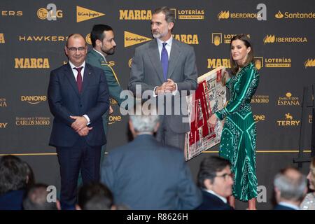 Madrid, Espagne. 13 Décembre, 2018. Le roi Felipe VI d'Espagne, la Reine Letizia d'Espagne, Iker Casillas assiste à un déjeuner commémoratif du 80e anniversaire de la Marca journal au Théâtre royal le 13 décembre 2018 à Madrid, Espagne. Credit : Jimmy Olsen/Media Espagne*** ***aucune perforation/Alamy Live News Banque D'Images