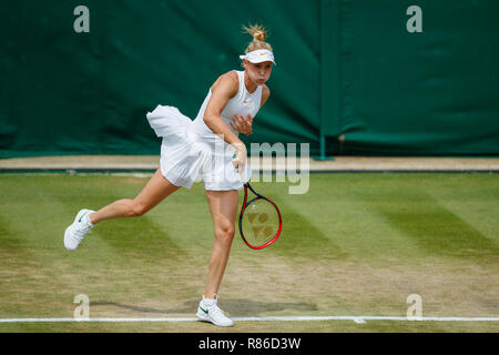 Donna Vekic de Croatie en action pendant le tournoi de Wimbledon 2018 Banque D'Images