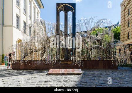 Arbre de vie à l'extérieur du monument Synagogue de la rue Dohany ou Grande Synagogue, Budapest, Hongrie Banque D'Images