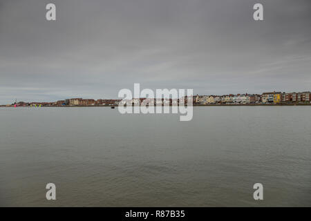 Le lac marin à West Kirby sur un jour nuageux gris Banque D'Images