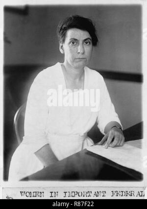 Grace Abbott, Chef de Bureau des enfants du ministère du Travail, de l'Assis, Portrait Photo Company National, Août 1929 Banque D'Images