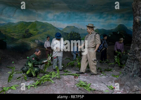 Diorama montrant la destruction du pavot à l'élimination des drogues Museum à Yangon, Myanmar.
