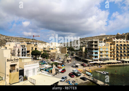 Xlendi, Gozo, Malte - Paysage Urbain, vue panoramique. Banque D'Images