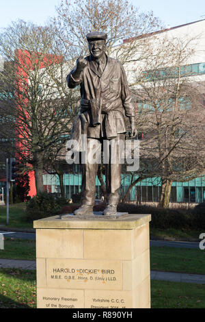 La Statue d'Oiseau Dickie dans Barnsley Banque D'Images