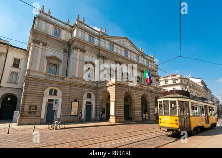 Vue horizontale de La Scala de Milan, en Italie. Banque D'Images