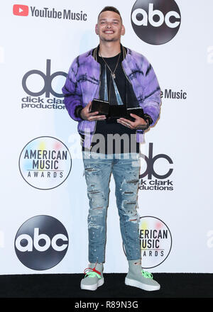 LOS ANGELES, CA, USA - 09 OCTOBRE : Kane Brown dans la salle de presse à l'American Music Awards 2018 qui a eu lieu au Théâtre Microsoft L.A. Vivre le 9 octobre 2018 à Los Angeles, Californie, États-Unis. (Photo par Xavier Collin/Image Press Office) Banque D'Images