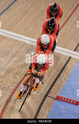 Londres, Royaume-Uni. 14 décembre 2018. J. HOLI, CHEVALIER J., R. et ROBERT J. BAYBOULD (TBR) en poursuite par équipe, finale du Broze Tissot durant la Coupe du Monde de Cyclisme sur Piste UCI IV à Lee Valley VeloPark Vendredi, 14 décembre 2018. Londres en Angleterre. (Usage éditorial uniquement, licence requise pour un usage commercial. Aucune utilisation de pari, de jeux ou d'un seul club/ligue/dvd publications.) Crédit : Taka Wu/Alamy Live News Banque D'Images