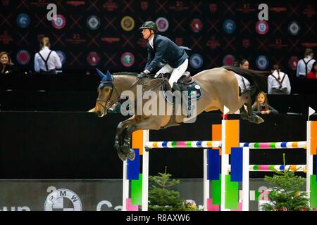 Prague, République tchèque. 15 Décembre, 2018. 2e place. Ben Maher équitation bonne gagnante. GBR. GCL Cours Individuel. Concours hippique. Séries éliminatoires de Prague. 14/12/2018. Credit : Sport en images/Alamy Live News Banque D'Images