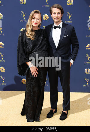 LOS ANGELES, CA, USA - 17 SEPTEMBRE : Yvonne Strahovski, Tim Loden à la 70e Primetime Emmy Awards annuel tenu au Théâtre de Microsoft à Los Angeles. Vivre le 17 septembre 2018 à Los Angeles, Californie, États-Unis. (Photo par Xavier Collin/Image Press Office) Banque D'Images