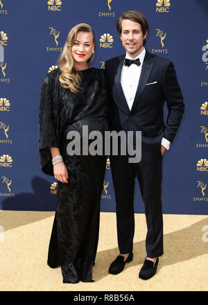 LOS ANGELES, CA, USA - 17 SEPTEMBRE : Yvonne Strahovski, Tim Loden à la 70e Primetime Emmy Awards annuel tenu au Théâtre de Microsoft à Los Angeles. Vivre le 17 septembre 2018 à Los Angeles, Californie, États-Unis. (Photo par Xavier Collin/Image Press Office) Banque D'Images