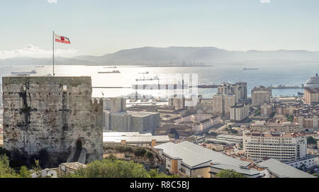 Vue panoramique du château et de l'architecture à Gibraltar, territoire britannique d'Outremer Banque D'Images