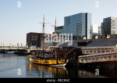 Le castor, l'un des navires restaurés à la Boston Tea Party Museum à Boston, Massachusetts. Banque D'Images