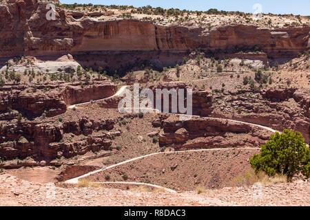 Le très effrayant Shafer Trail à Canyonlands USA. Road-Shafer hafer Trail Canyon Road est une piste de terre dangereuses 18 milles situé dans Moab, ville dans la Gran Banque D'Images