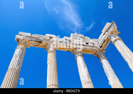 La Turquie ruines du temple d'Apollon situé à Antalya. Banque D'Images