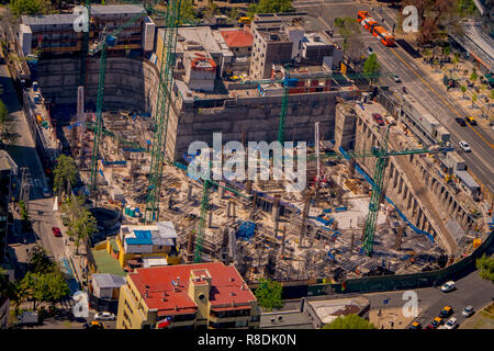 SANTIAGO, CHILI - 13 septembre 2018 : voir ci-dessus de contruction du site Costanera Center building view au Chili Banque D'Images