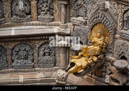 Tusa Hiti, étape royale bien, Hanuman Dhoka complexe Palais Royal à Patan, Kathmandu, Népal. Banque D'Images