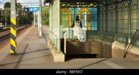 Toruń Glowny railway station à Torun. Pologne Banque D'Images