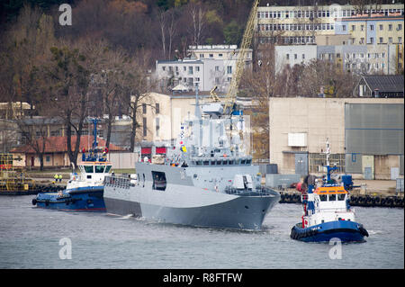 Corvette de classe Gawron polonais converti en navire de patrouille extracôtiers 241 ORP Slazak durant des essais en mer à Gdynia, Pologne. 20 novembre 2018 © Wojciech St Banque D'Images