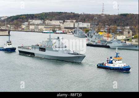 Corvette de classe Gawron polonais converti en navire de patrouille extracôtiers 241 ORP Slazak durant des essais en mer à Gdynia, Pologne. 20 novembre 2018 © Wojciech St Banque D'Images