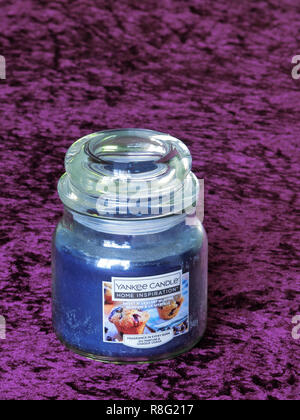 Yankee Candle Accueil Inspiration parfumée, parfumée ou doux parfumé bougie muffins aux bleuets Banque D'Images