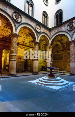 Florence, Italie - 27 septembre 2018 : première cour du Palazzo Vecchio Banque D'Images