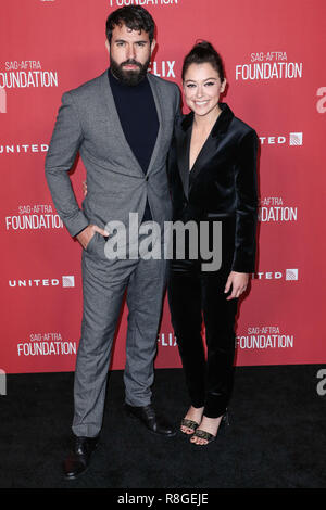 BEVERLY HILLS, LOS ANGELES, CA, USA - 09 novembre : Tom Cullen, Kati Outinen arrivent à la SAG-2017 Fondation de l'AFTRA Patron Artistes Awards tenue à l'Wallis Annenberg Center for Performing Arts le 9 novembre 2017 à Beverly Hills, Los Angeles, Californie, États-Unis. (Photo par Xavier Collin/Image Press Office) Banque D'Images