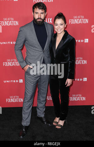 BEVERLY HILLS, LOS ANGELES, CA, USA - 09 novembre : Tom Cullen, Kati Outinen arrivent à la SAG-2017 Fondation de l'AFTRA Patron Artistes Awards tenue à l'Wallis Annenberg Center for Performing Arts le 9 novembre 2017 à Beverly Hills, Los Angeles, Californie, États-Unis. (Photo par Xavier Collin/Image Press Office) Banque D'Images