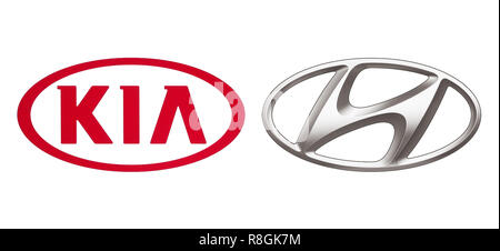 Kiev, Ukraine - 07 novembre 2018 : Les logos de constructeurs d'alliance : Kia Motors et Hyundai, imprimés sur papier blanc Banque D'Images