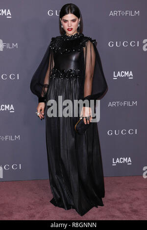 LOS ANGELES, CA, USA - 04 novembre : SoKo arrive au LACMA Art  + Film 2017 Gala tenu au Los Angeles County Museum of Art, le 4 novembre 2017 à Los Angeles, Californie, États-Unis. (Photo par Xavier Collin/Image Press Office) Banque D'Images