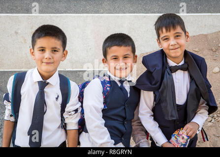 Ecoliers, Samarkand, Ouzbékistan Banque D'Images