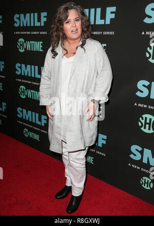 HOLLYWOOD, LOS ANGELES, CA, USA - 09 OCTOBRE : Rosie O'Donnell arrive à la première de Los Angeles Showtime's 'SMILF" tenue à l'Harmony Gold Theatre Le 9 octobre 2017 à Hollywood, Los Angeles, Californie, États-Unis. (Photo de KJ-PPB/Image Press Office) Banque D'Images