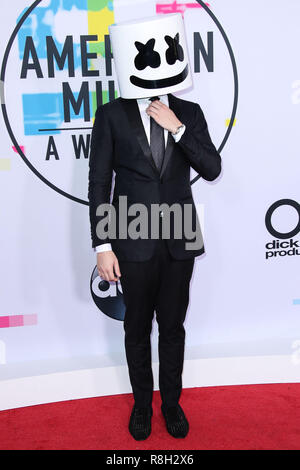 LOS ANGELES, CA, USA - Le 19 novembre : Marshmello au American Music Awards 2017 qui a eu lieu au Théâtre Microsoft L.A. Vivre le 19 novembre 2017 à Los Angeles, Californie, États-Unis. (Photo par Xavier Collin/Image Press Office) Banque D'Images